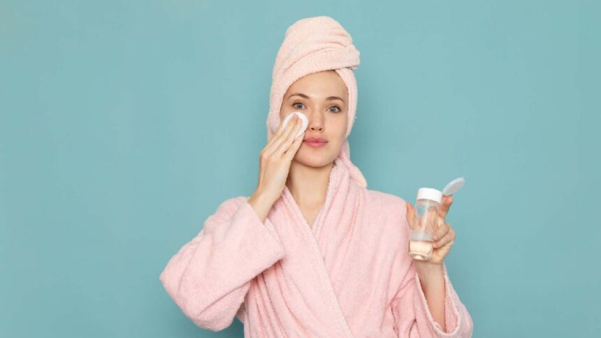 Face toner guide: How to find the right formulation for your skin type