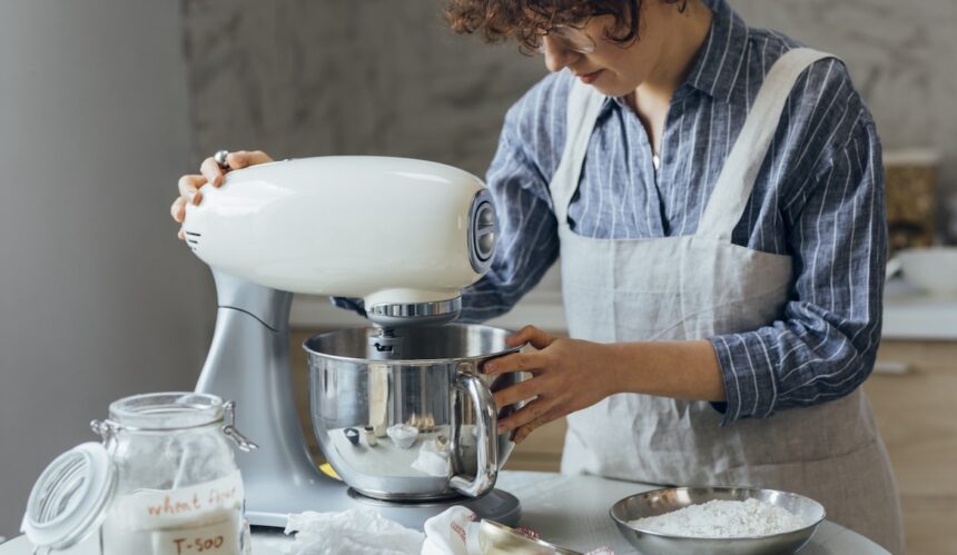 The KitchenAid Mixer That Has Withstood Generations of Fall Baking Is Majorly On Sale for Black Friday