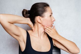 11 exercises for neck pain and stiffness to give you instant relief