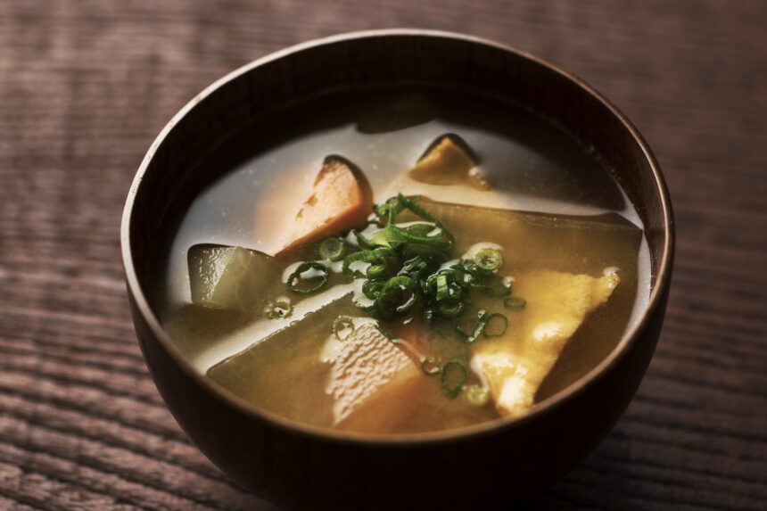 I’m an IBS Dietitian, and This Is the Low-FODMAP Miso Soup Recipe I Eat to Control Bloat