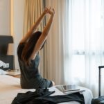 A 10-Minute Hotel Room Mobility Workout That’ll Make You Feel *So* Good After a Long Day of Travel